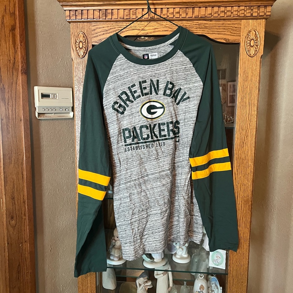 NFL Green Bay Packers Tshirt Size Medium